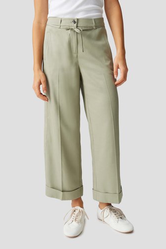 Le devant de Pantalon large kaki de Opus pour Femmes