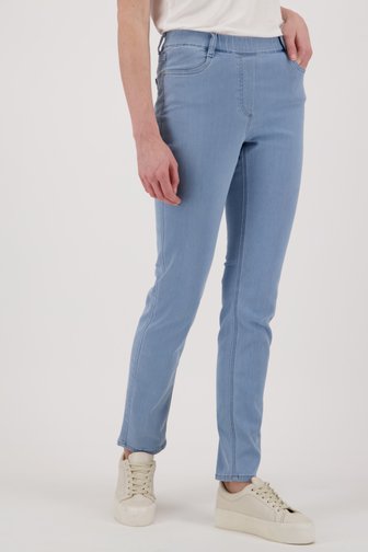 Le devant de Pantalon stretch bleu clair avec aspect denim de Claude Arielle pour Femmes