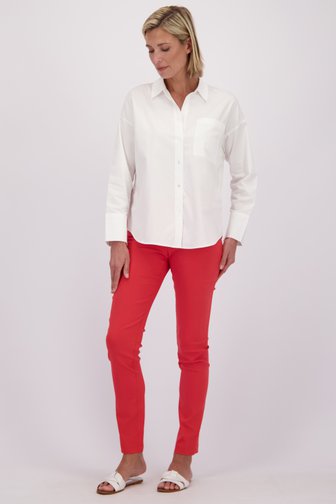 Le devant de Pantalon stretch rouge à taille élastique de Claude Arielle pour Femmes