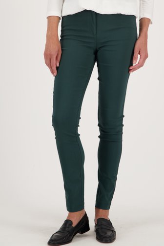 Le devant de Pantalon stretch vert foncé de Claude Arielle pour Femmes