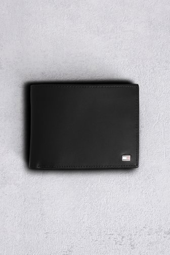 Le devant de Portefeuille en cuir noire de Tommy Hilfiger pour Hommes