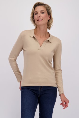 Le devant de Pull beige à col polo de Claude Arielle pour Femmes