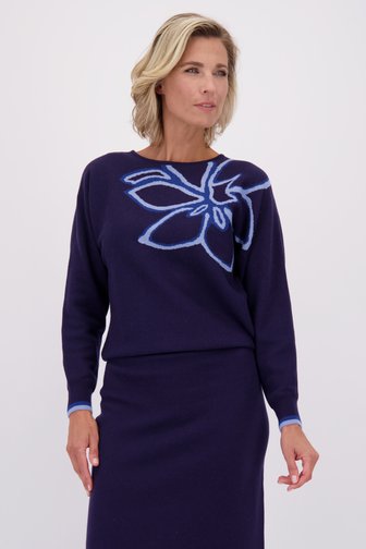 Le devant de Pull bleu à motif floral de Claude Arielle pour Femmes