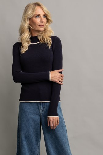 Le devant de Pull bleu foncé à col montant de AC by Annelien Coorevits pour Femmes