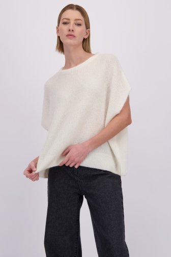 Le devant de Pull écru sans manches de D'Auvry pour Femmes