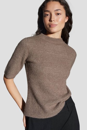 Le devant de Pull marron à manches courtes de Opus pour Femmes