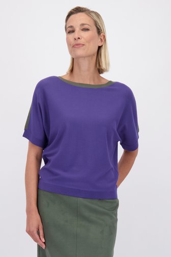 Le devant de Pull violet en maille avec détails vert foncé de Claude Arielle pour Femmes