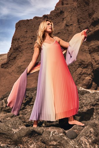 Robe longue plissée sans manches corail de Louise pour Femmes