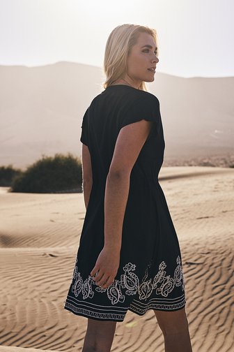 Robe noire avec motif brodé de JDY pour Femmes