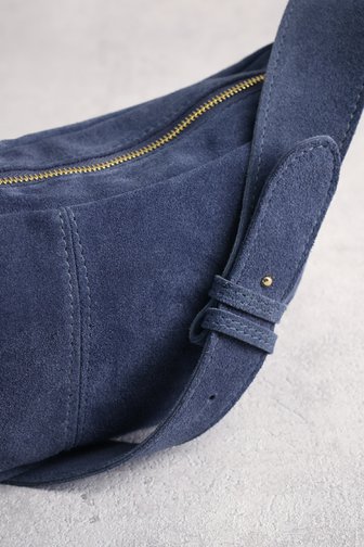 Le devant de Sac bandoulière bleu en suède de Louise pour Femmes