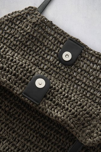 Le devant de Sac cabas tressé vert olive de Opus pour Femmes