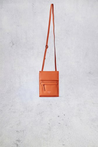 Le devant de Sac crossbody orange de Crinkles pour Femmes