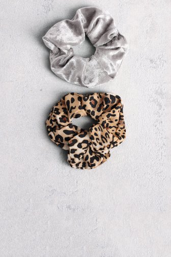 Liberty Island Set van 2 scrunchies - Zilver en luipaardprint