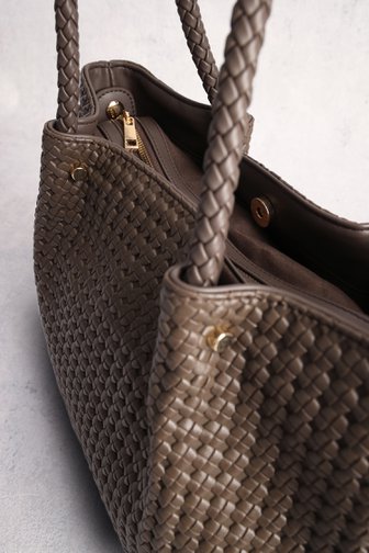 Voorkant van Taupe gevlochten handtas door Modeno voor Dames