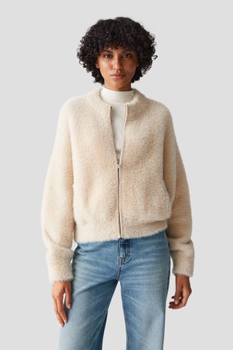 Le devant de Veste courte beige en fausse fourrure de Opus pour Femmes