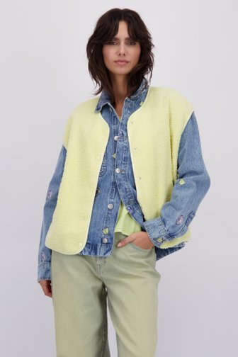 Le devant de Veste sans manches jaune en teddy de Pieces pour Femmes