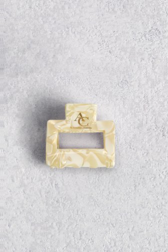 Voorkant van Vierkante haarspeld in lichtbeige door AC by Annelien Coorevits voor Dames