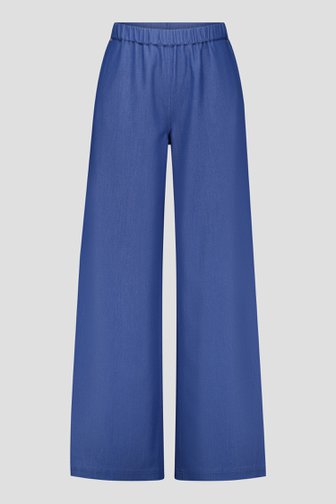 Voorkant van Wijde blauwe broek met jeanslook door Claude Arielle voor Dames