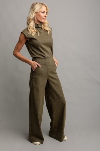 Voorkant van Wijde kaki broek door AC by Annelien Coorevits voor Dames