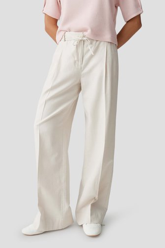 Voorkant van Wijde lichtbeige broek met elastische tailleband door Opus voor Dames