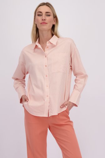 Voorkant van Witte blouse met zalmroos gestreept motief door Liberty Island voor Dames