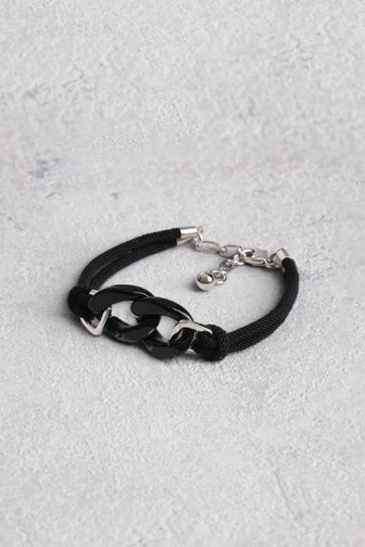 Voorkant van Zwarte armband met schakels en koord door Liberty Island voor Dames