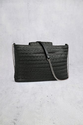 Voorkant van Zwarte gevlochten crossbodytas met kettingriem door Pieces voor Dames