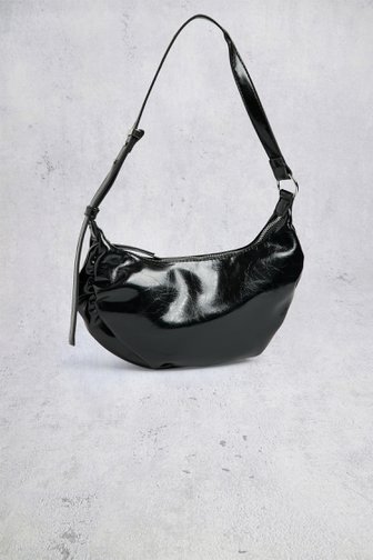Voorkant van Zwarte schoudertas in leather look door Pieces voor Dames