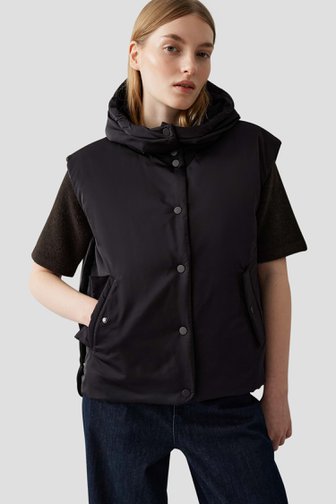 Voorkant van Zwarte waterafstotende bodywarmer - Omkeerbaar door Opus voor Dames