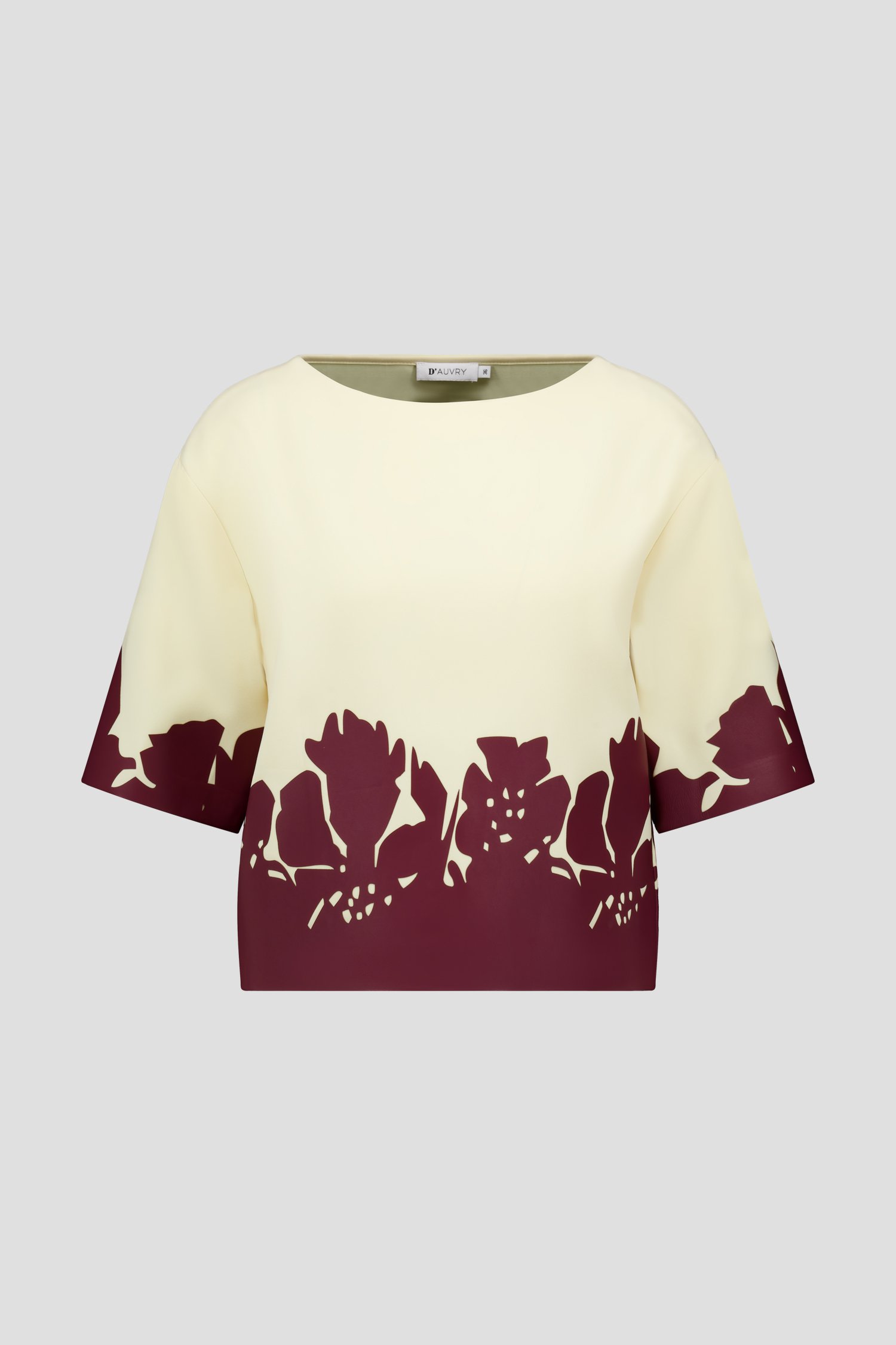 Productfoto 1 van Beige blouse met bordeaux leather look print door D'Auvry voor Dames