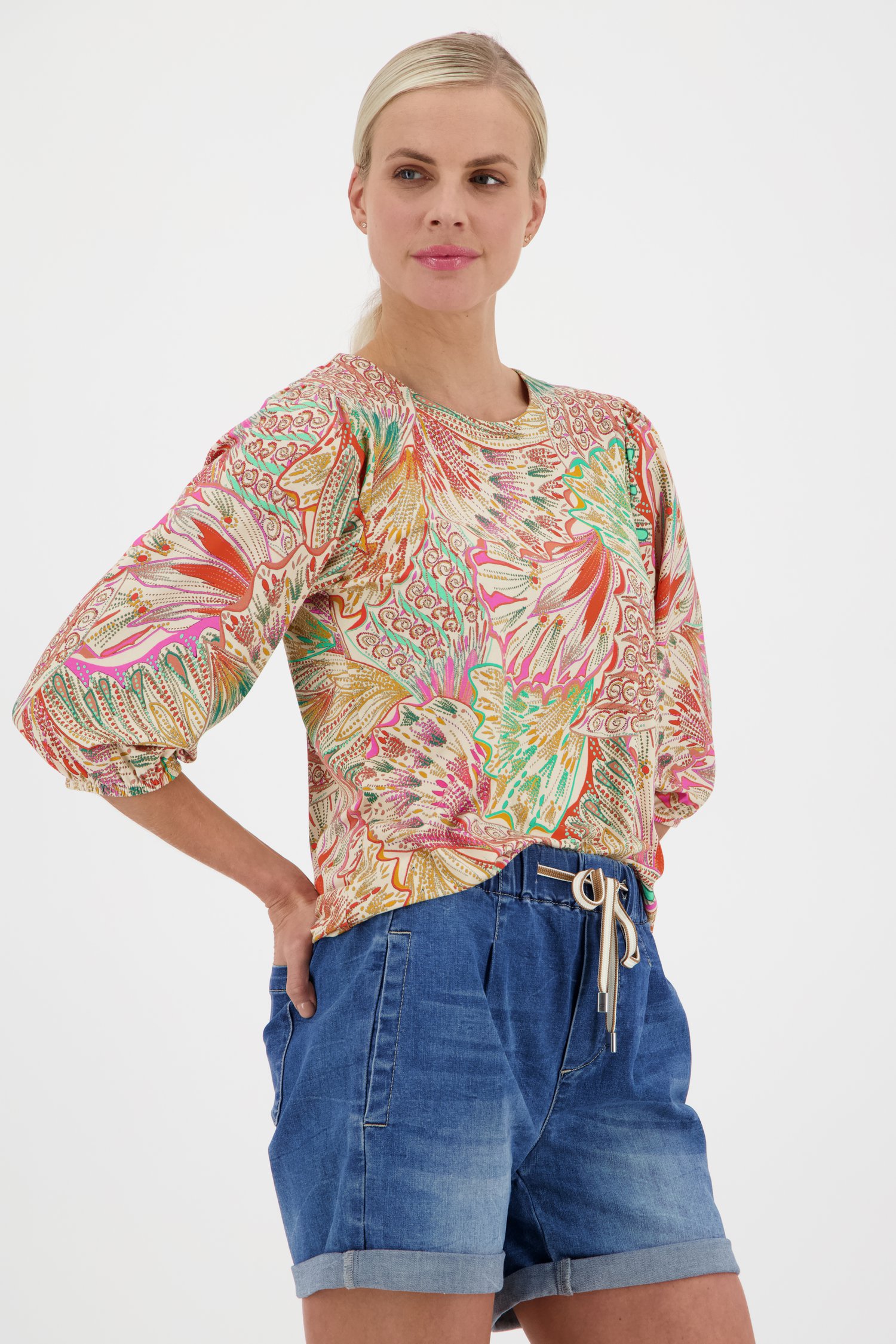 Misverstand Uitbarsten Deskundige Beige blouse met fijne, kleurrijke print van Geisha | 9854691 | e5