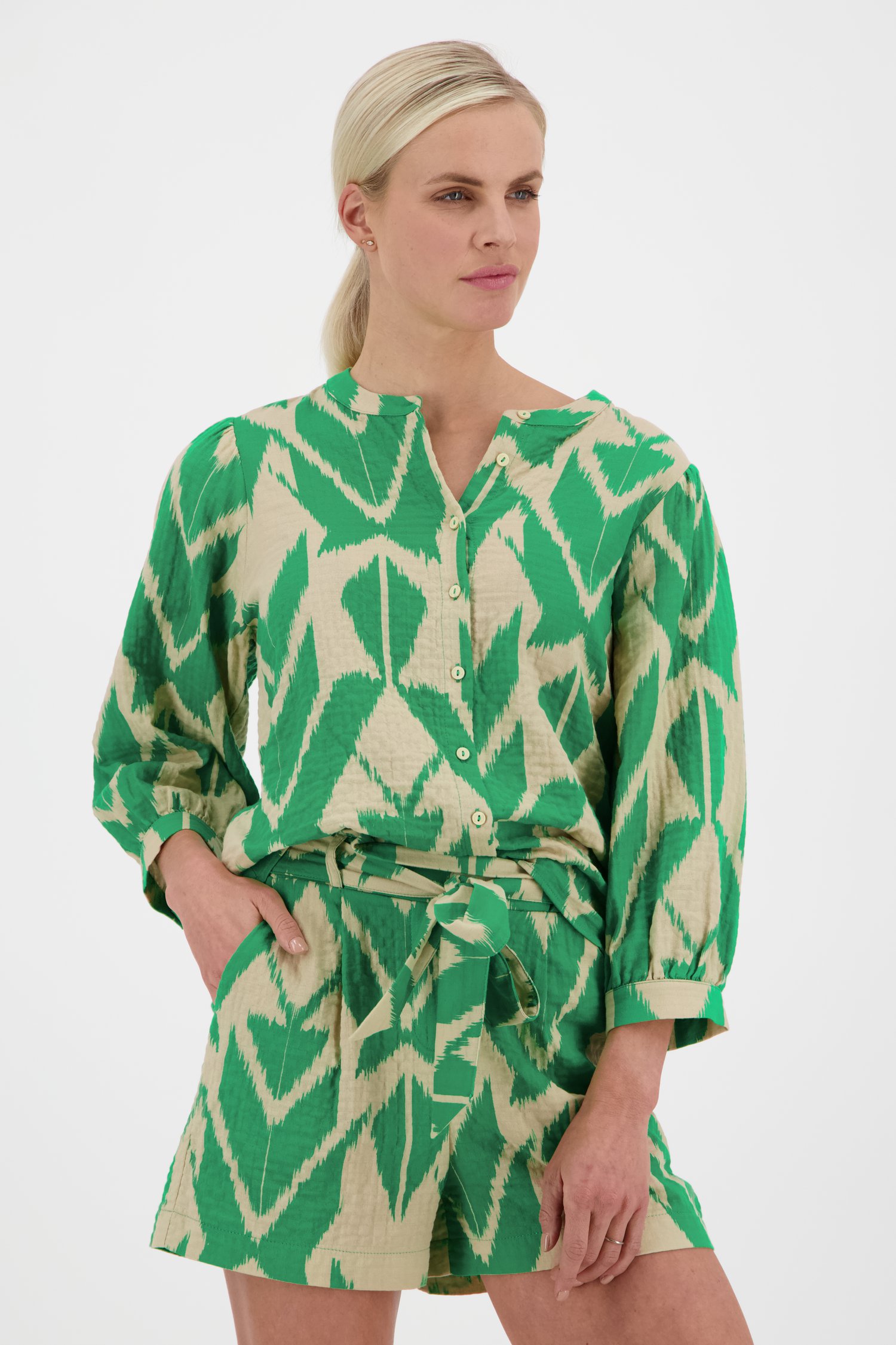 blouse met groene print van Geisha | 9854287 | e5