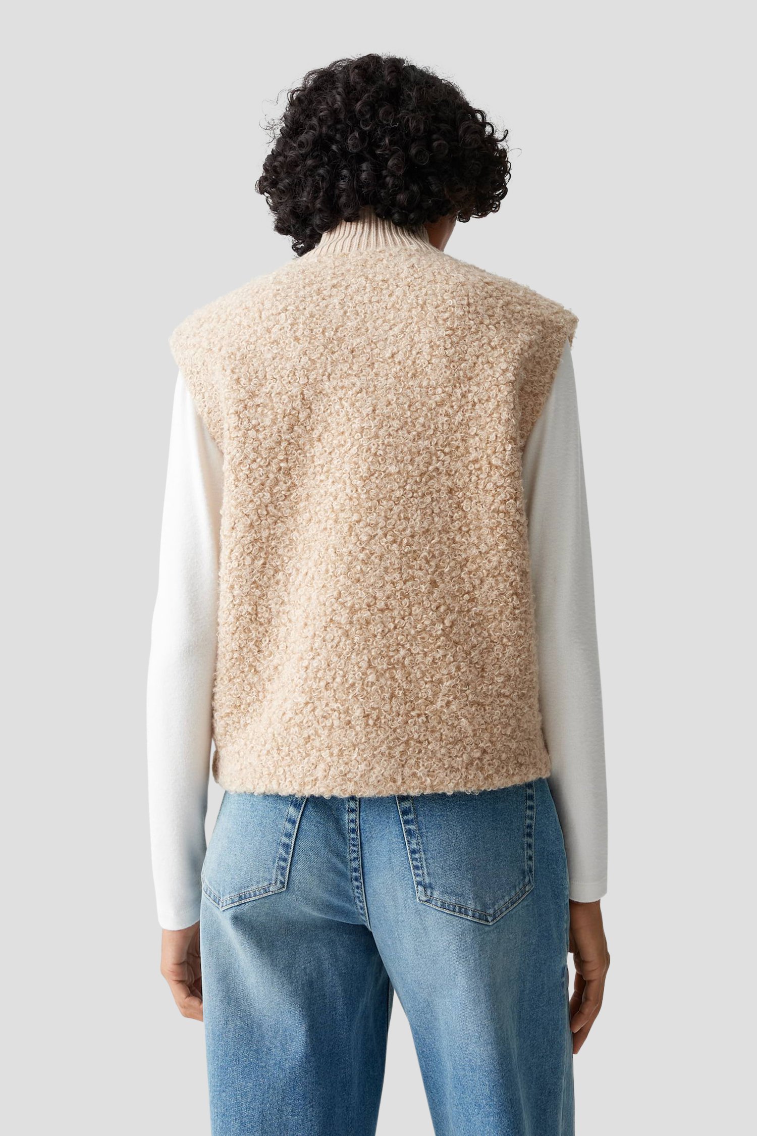 Achterkant van Beige bouclé bodywarmer  door Opus voor Dames