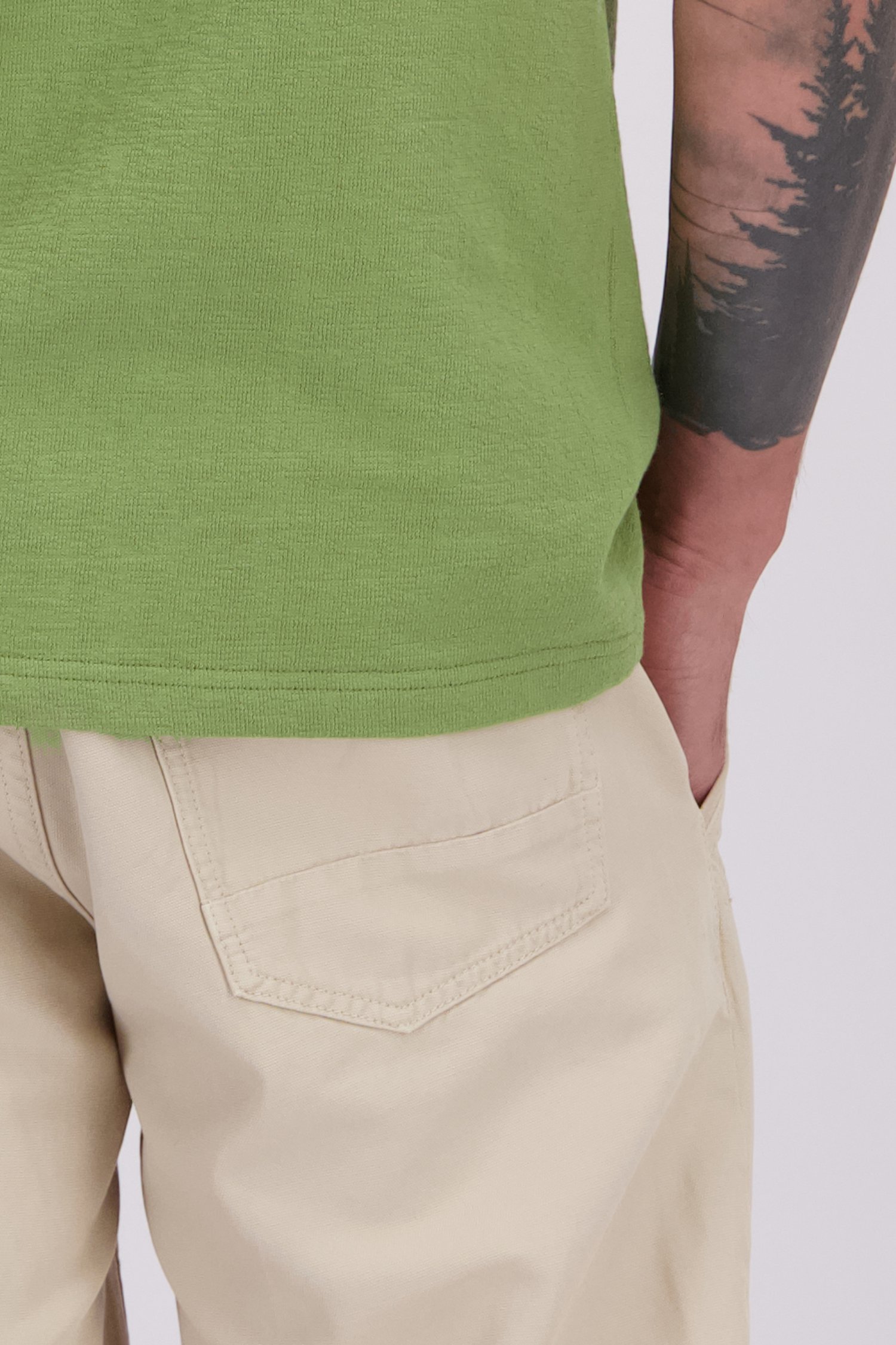 Detail van Beige broek door Ravøtt voor Heren