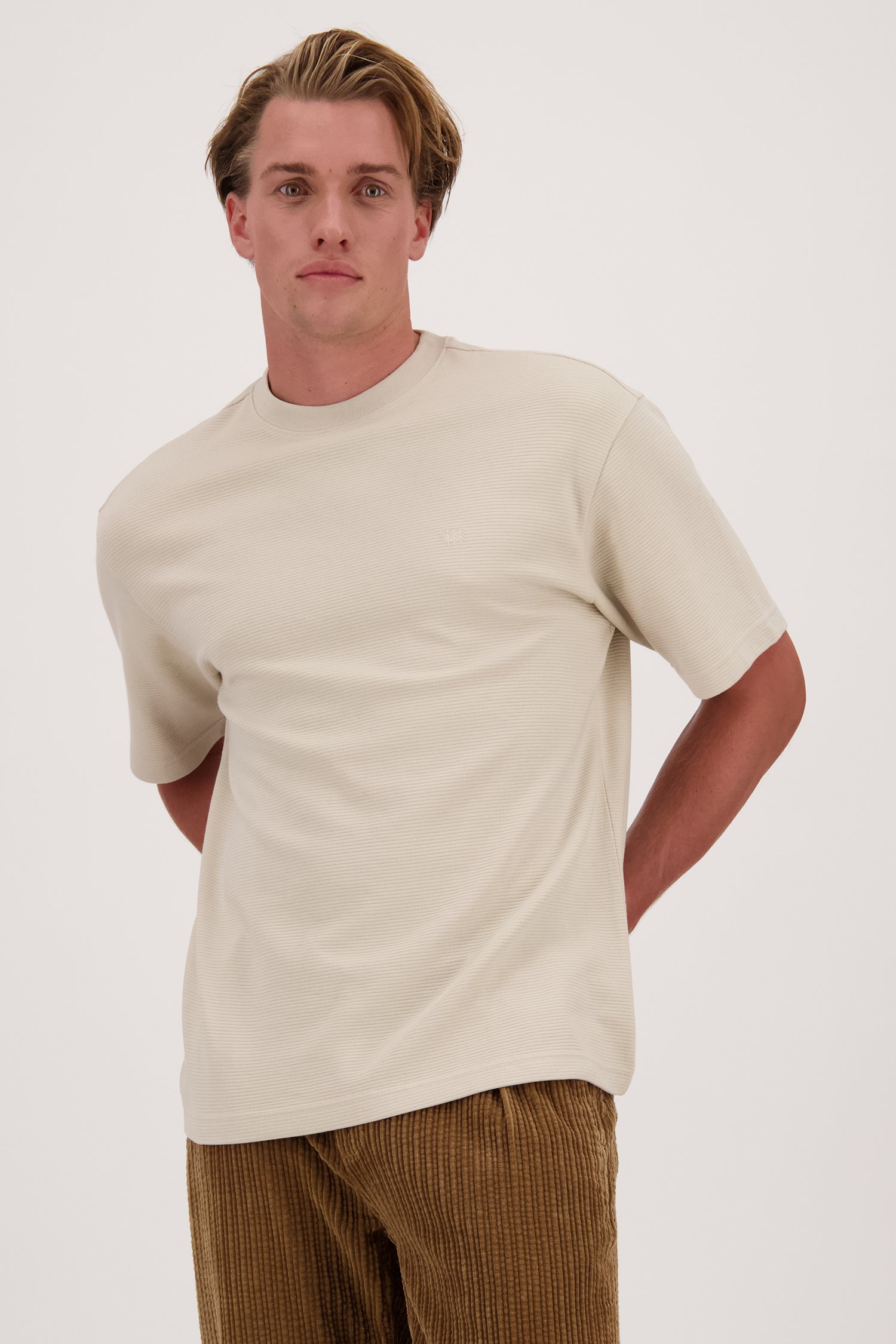 Beige geribbeld T-shirt - Collectie Metejoor van Ravøtt voor Heren