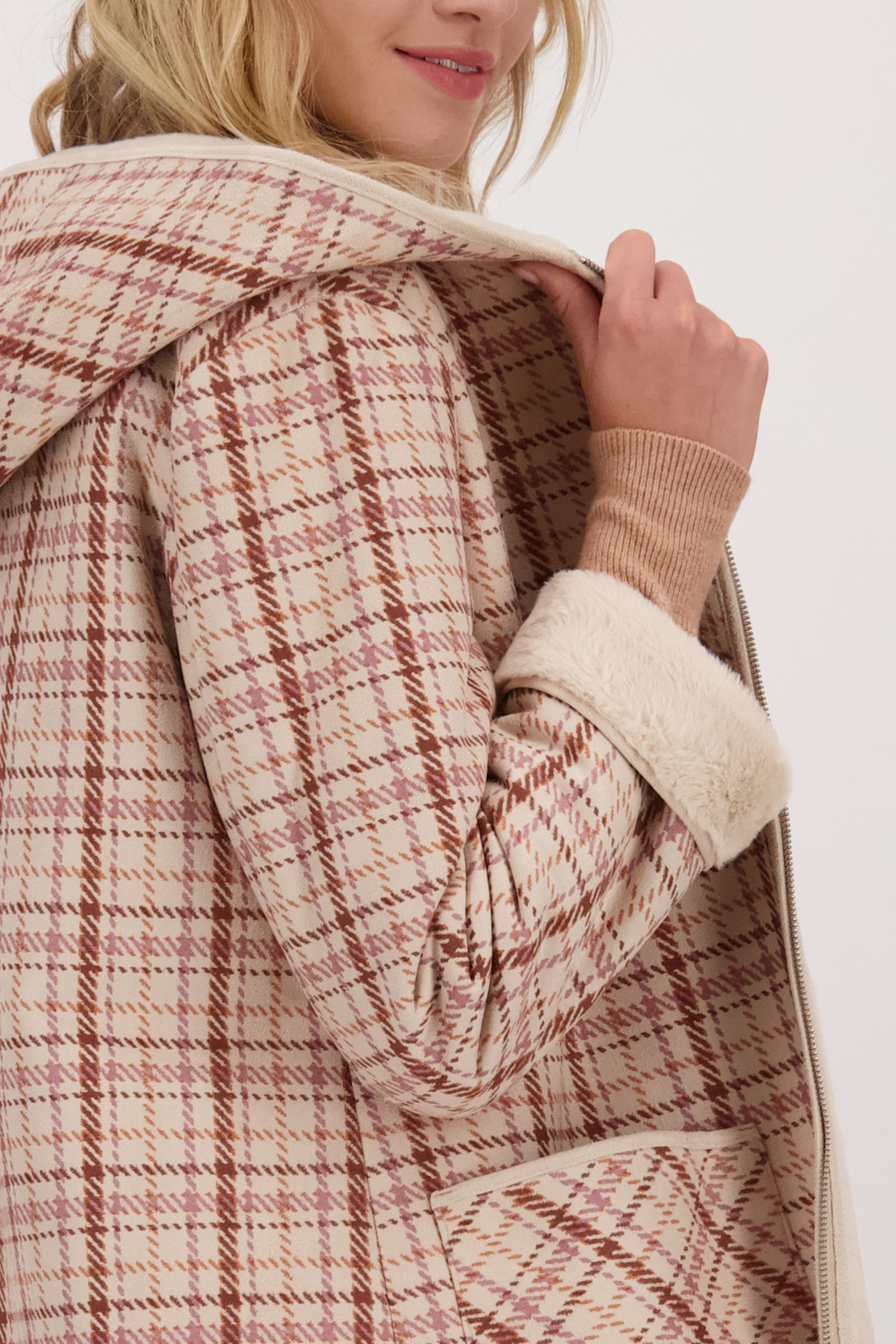 Beige mantel met geruit motief van Libelle voor Dames