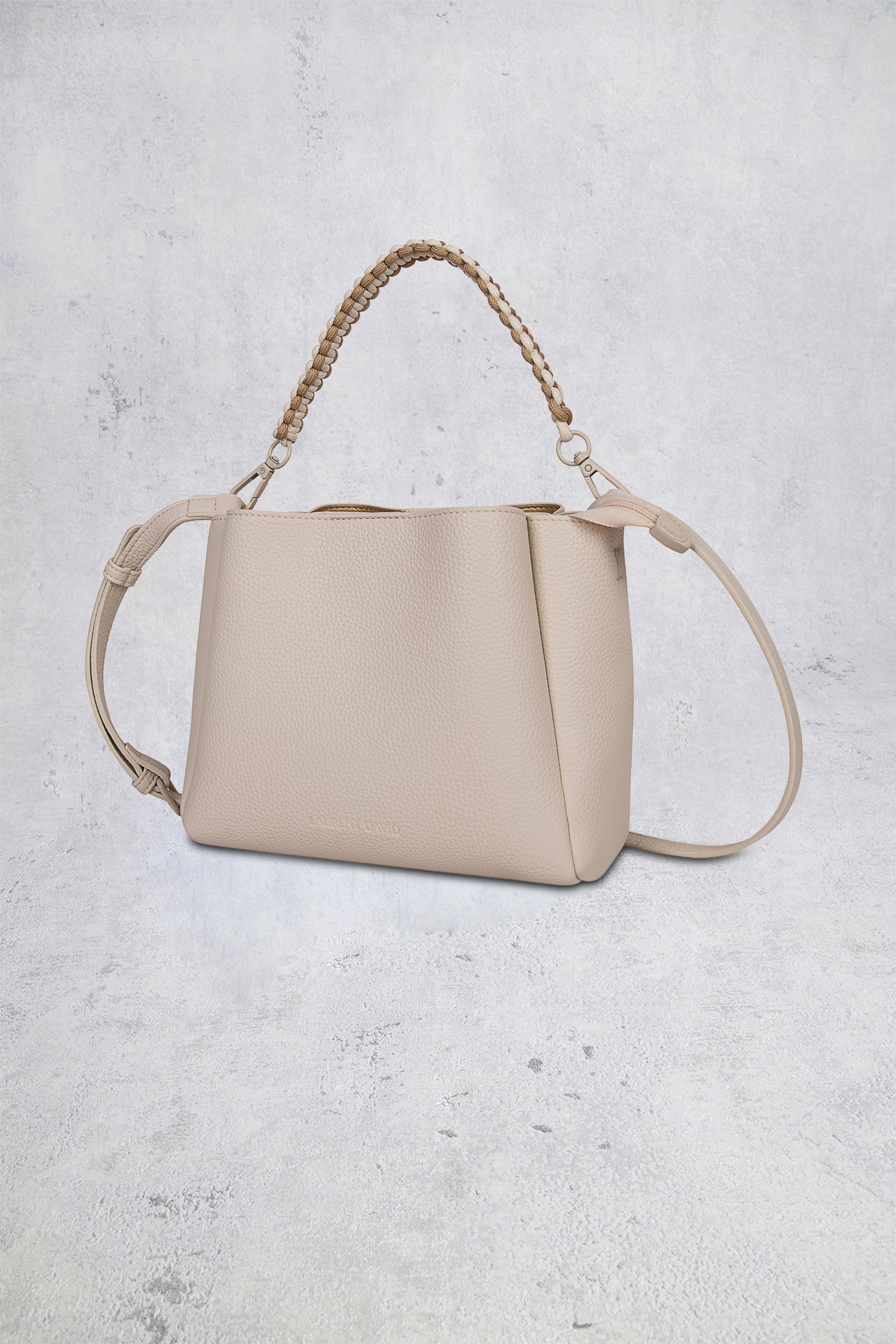 Productfoto 1 van Beige schoudertas met extra gevlochten riem door Laurent David voor Dames
