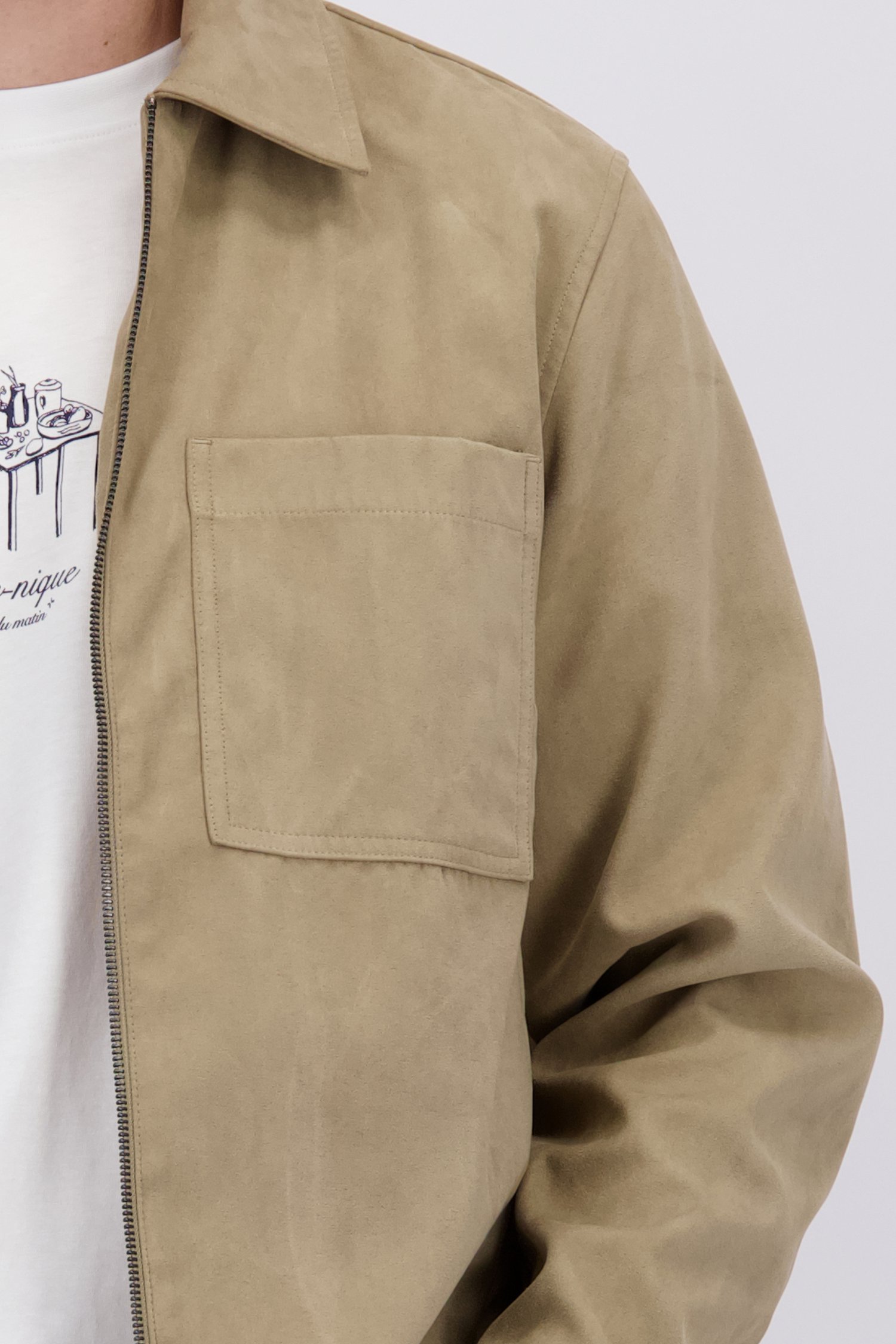 Detail van Beige vestje in faux-daim door Only & Sons voor Heren