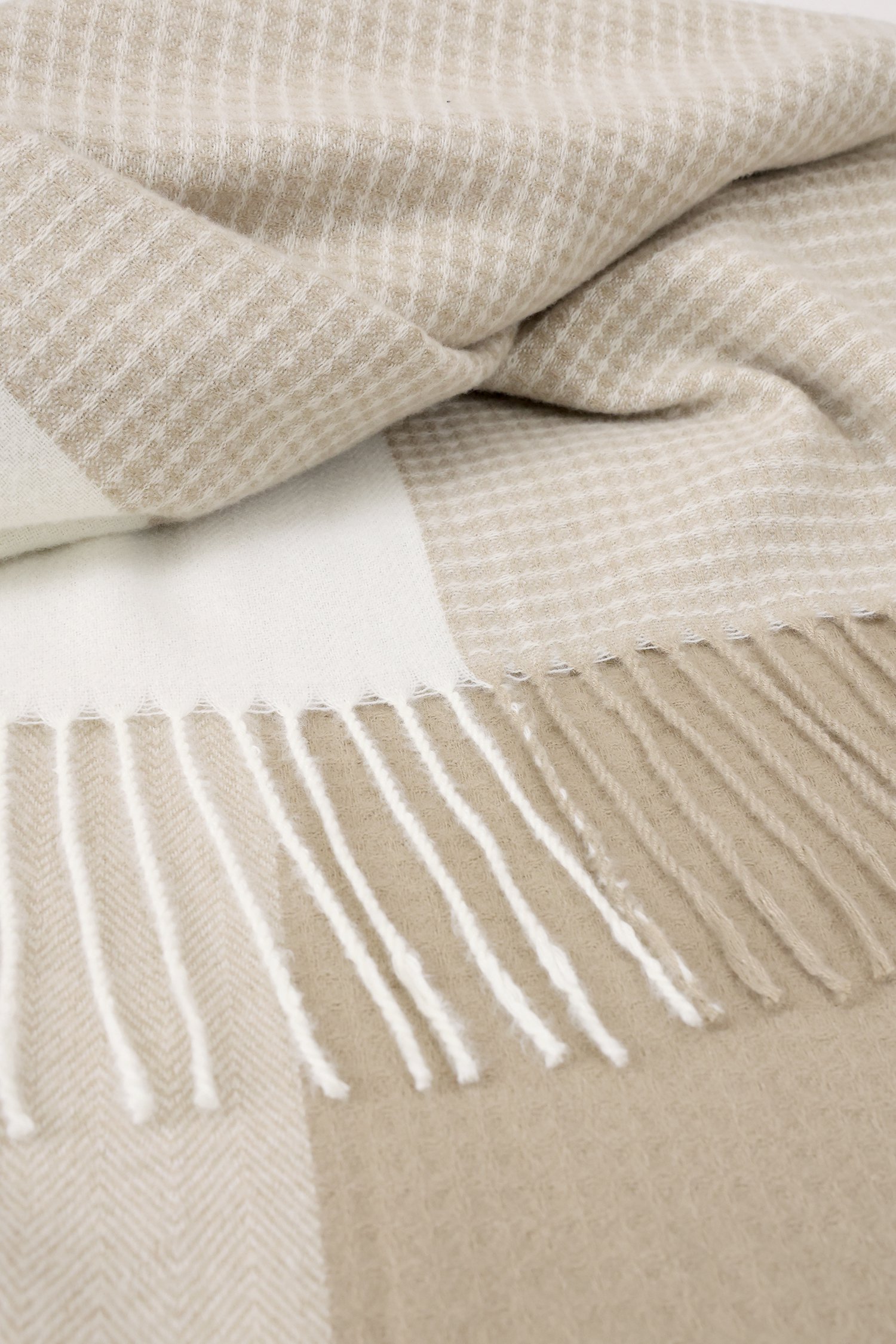 Beige wintersjaal van Modeno voor Dames