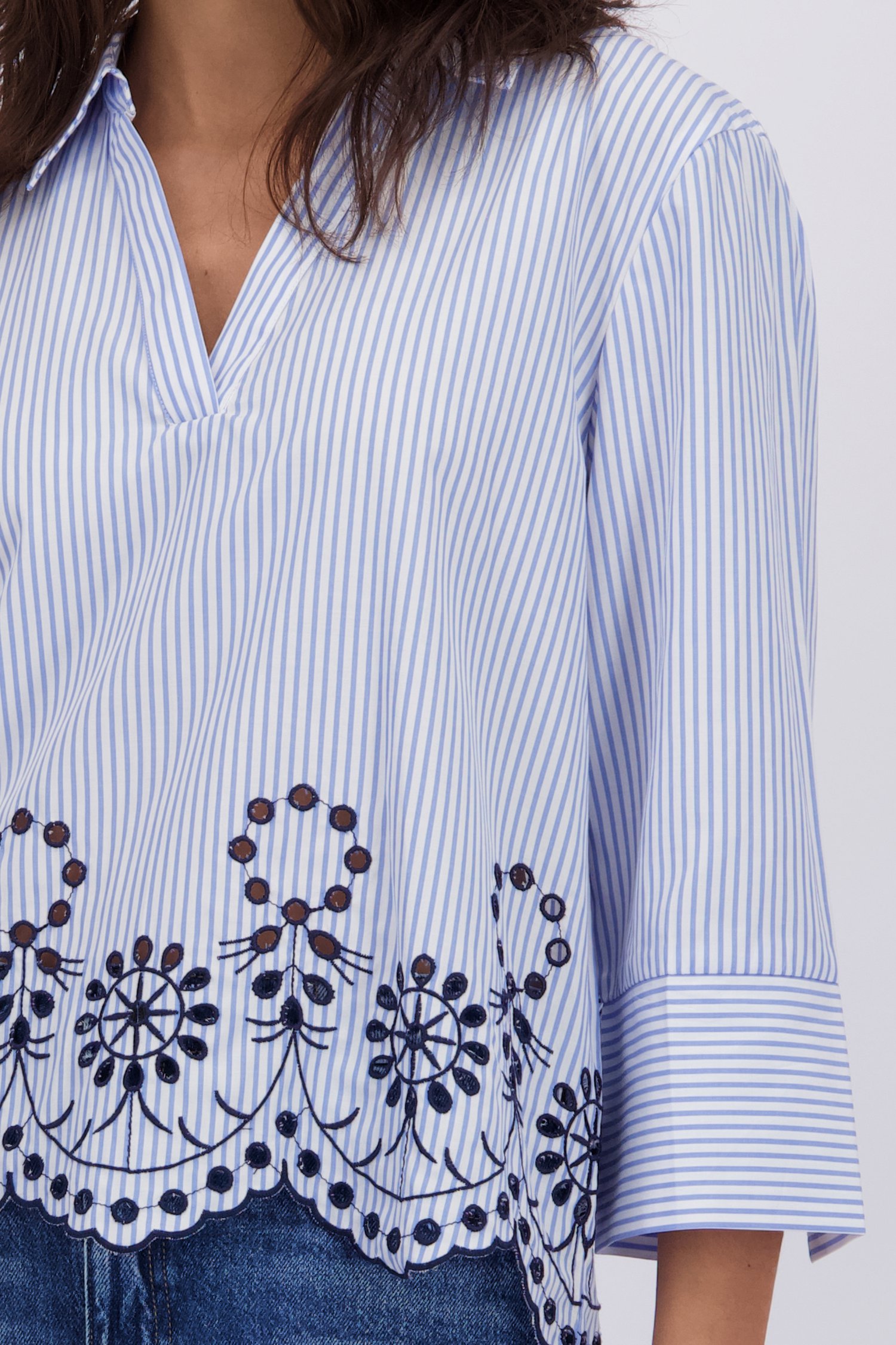 Detail van Blauw-wit gestreepte blouse door JDY voor Dames