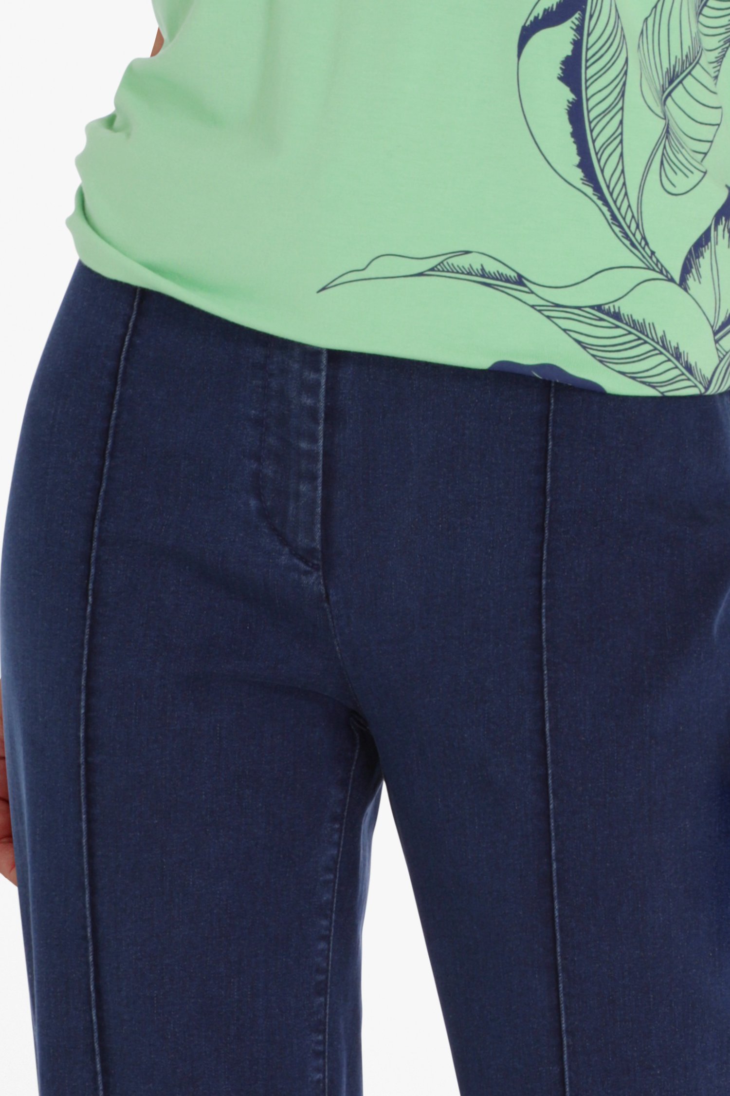 Verzoenen Komkommer duizelig Blauwe broek met jeans look - straight fit van Claude Arielle | 5932255 | e5