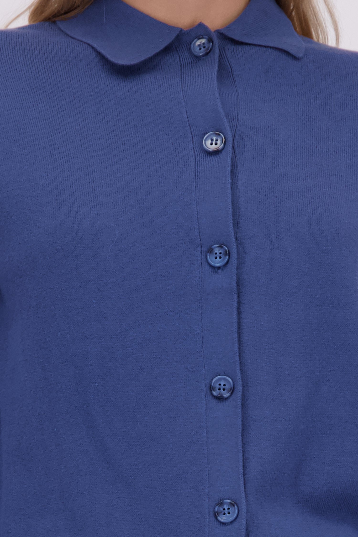 Detail van Blauwe cardigan met polokraag door Liberty Island voor Dames