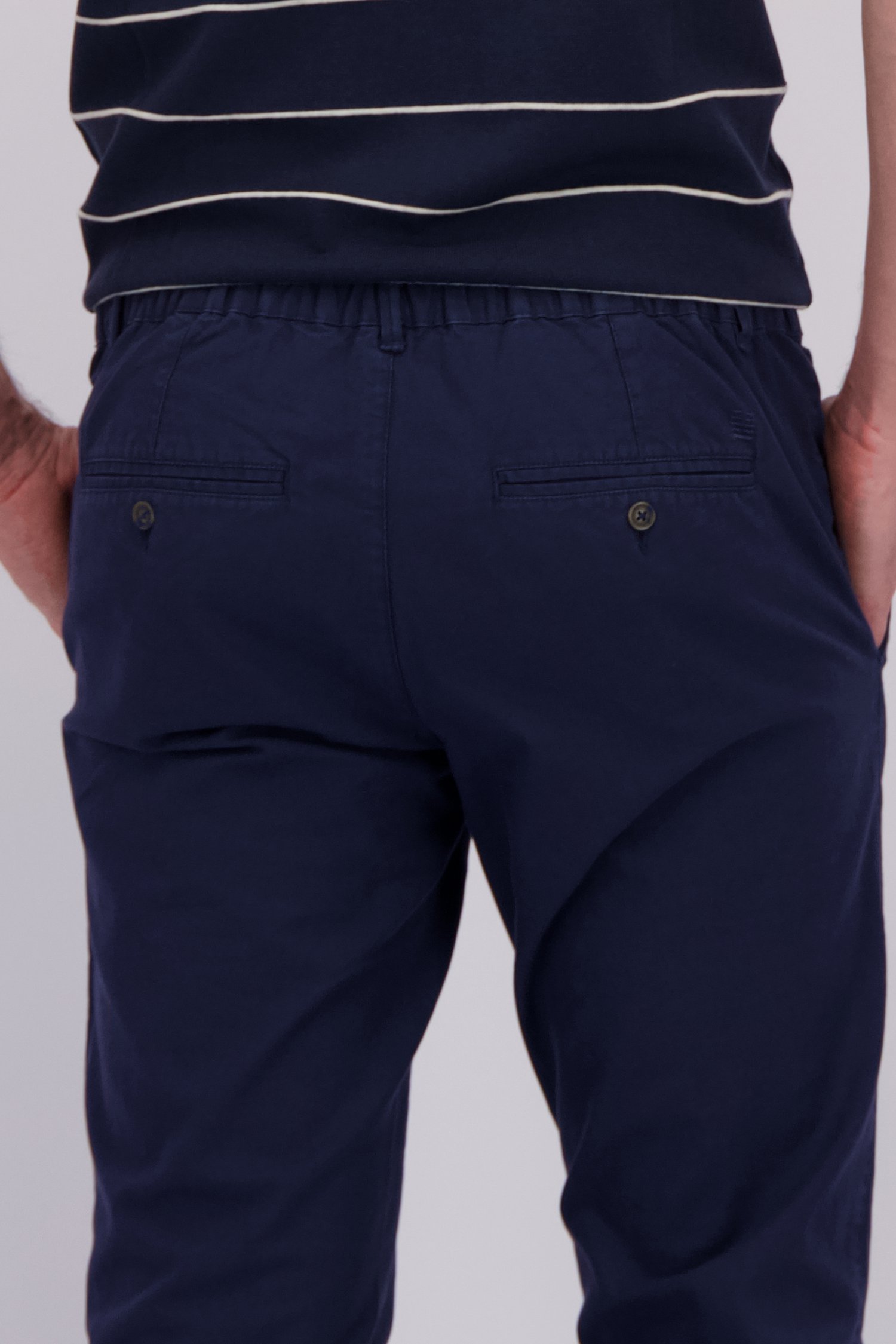 Detail van Blauwe chino met striklint door Upper East voor Heren