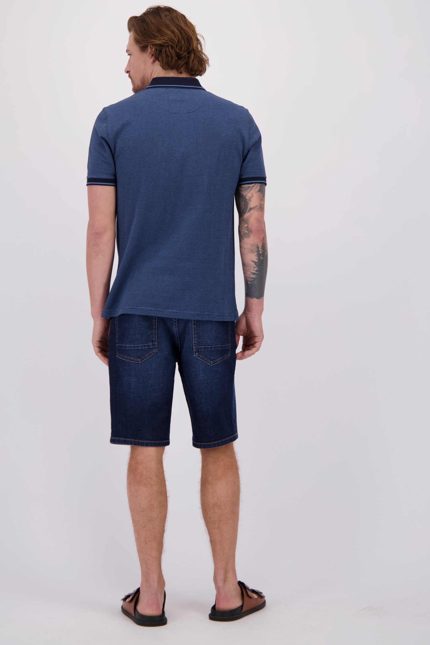Achterkant van Blauwe jeanssshort door Ravøtt voor Heren