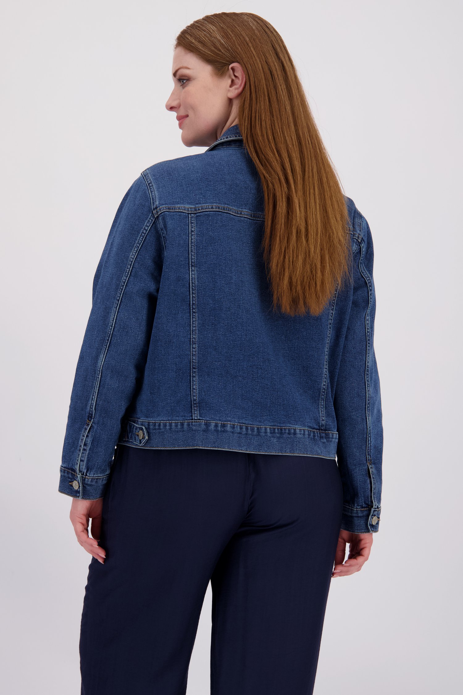 Achterkant van Blauwe jeansvest door ONLY Carmakoma voor Dames