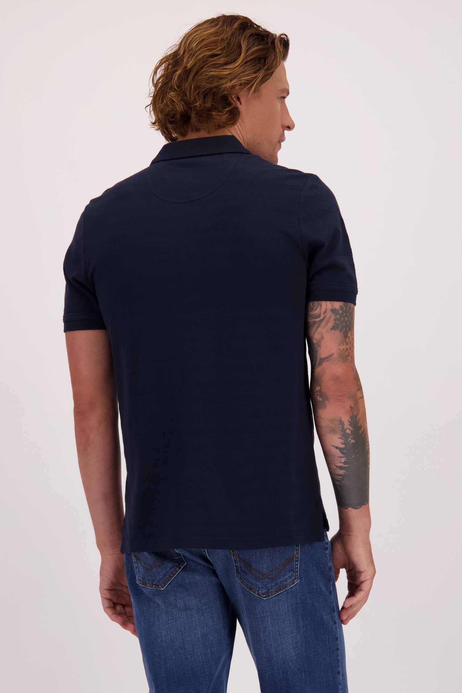 Achterkant van Blauwe polo met jacquard strepen door Ravøtt voor Heren