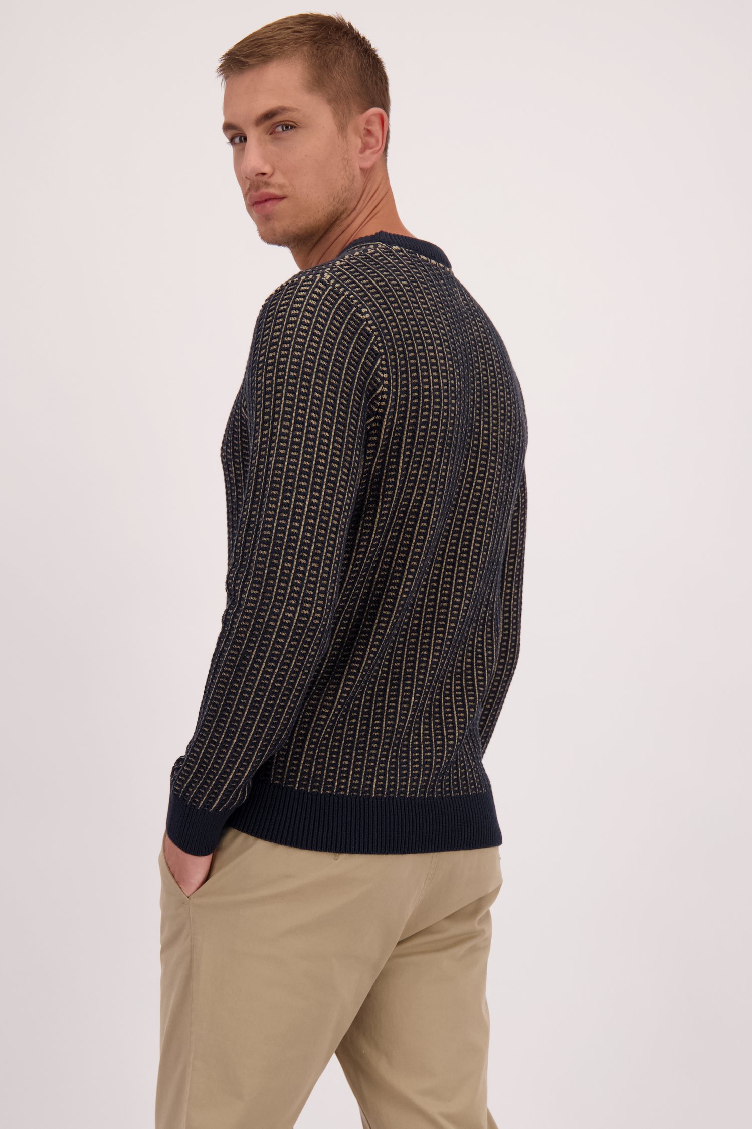 Achterkant van Blauwe trui met motief door Casual Five voor Heren