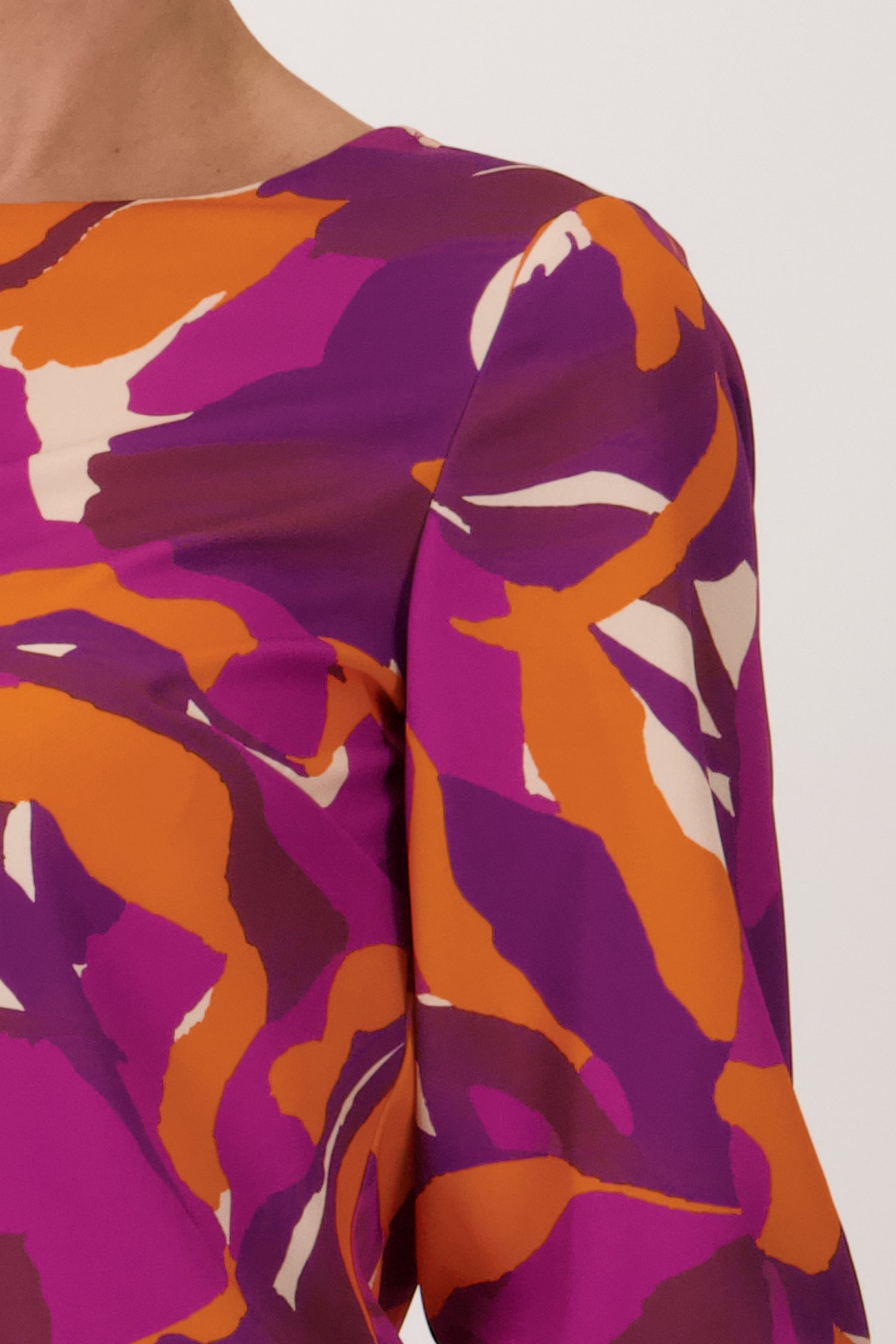 Blouse à imprimé orange-violet de Claude Arielle pour Femmes
