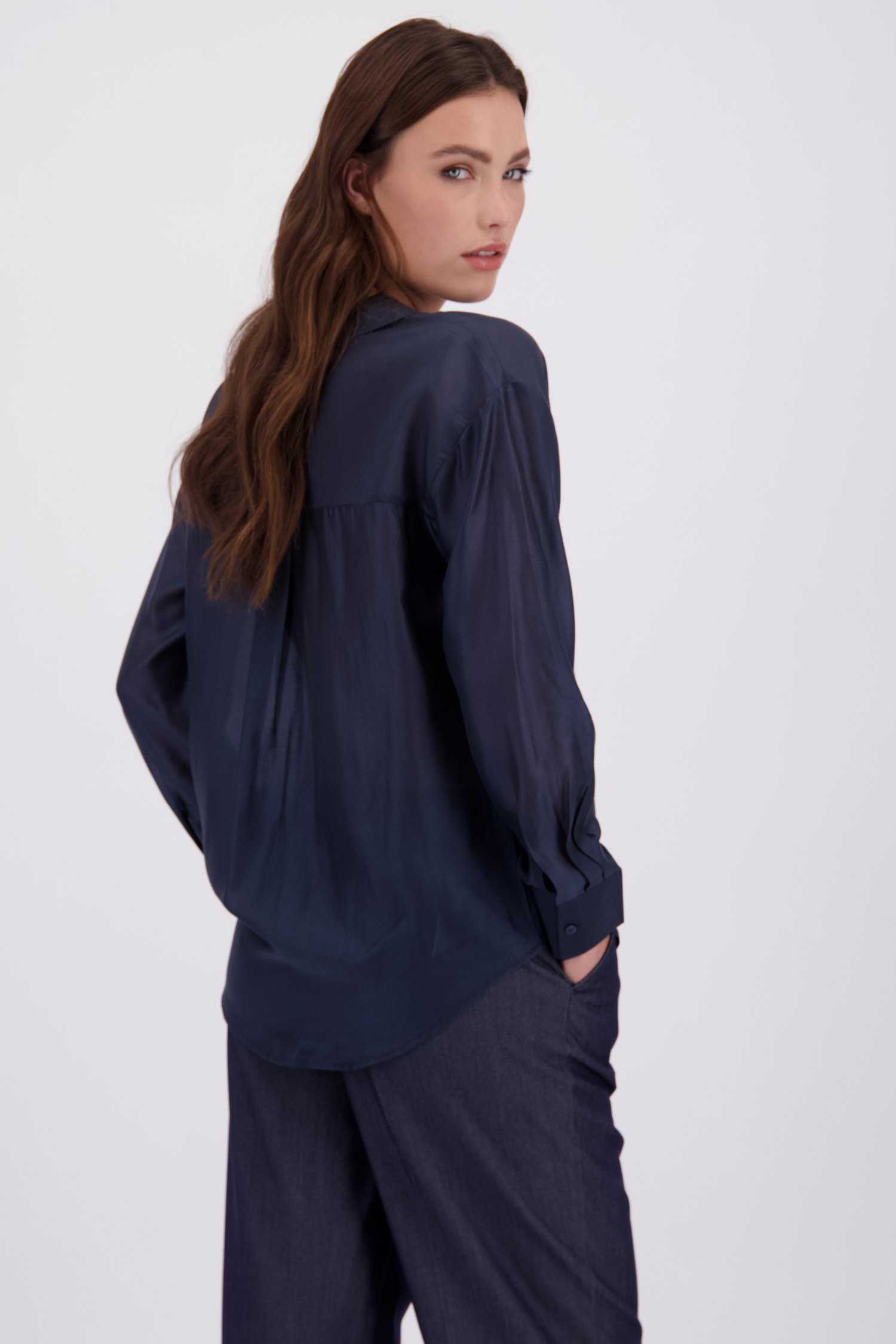 Le dos de Blouse bleue foncée de JDY pour Femmes
