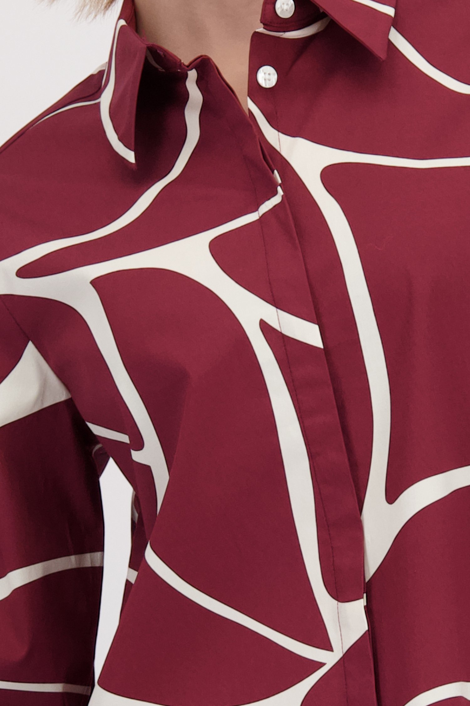 Détail de Blouse bordeaux et blanche de D'Auvry pour Femmes